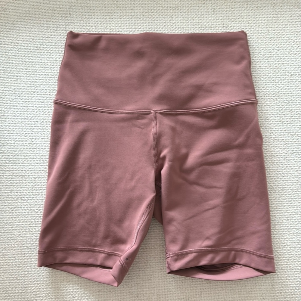 Lululemon Wunder Train High Rise Short Size 4 - pink